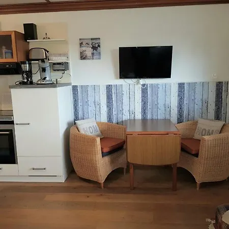 Apartment To The *